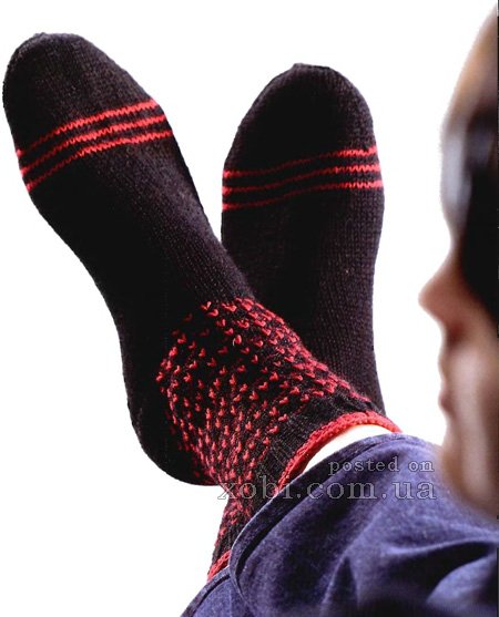 вязаные носки со снятыми петлями