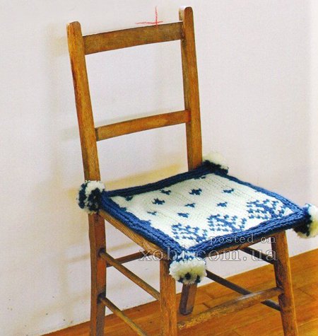 вязаный коврик на стул